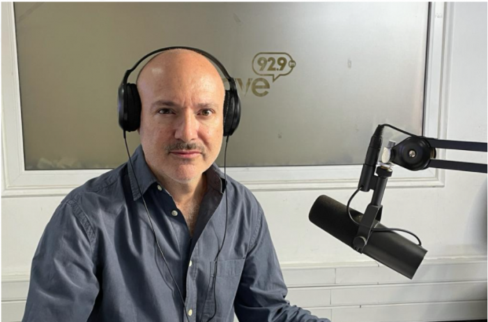 El Mostrador en La Clave: los cuestionamientos al comité político, el debate sobre el impuesto a los súper ricos y la democracia digital en contexto de elecciones