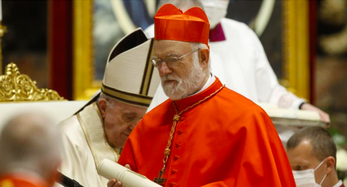 Arzobispo de Santiago Celestino Aós es hospitalizado por Covid-19