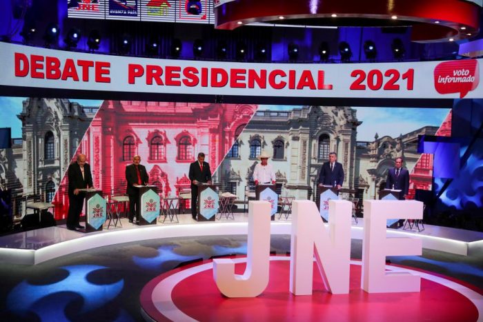 ¿Quiénes son los candidatos que pugnan por pasar a la segunda vuelta en Perú?