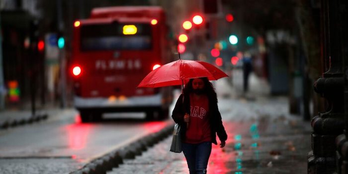 Onemi establece alerta temprana preventiva para toda la RM ante pronóstico de lluvias y posibles tormentas eléctricas