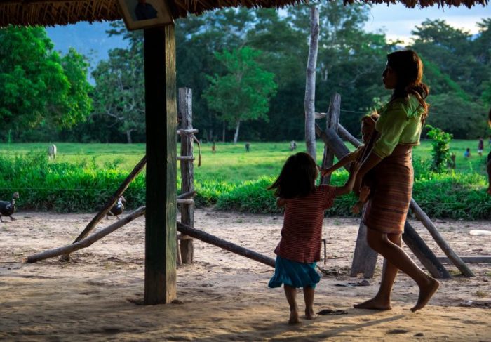 Las desigualdades se perpetúan para las mujeres indígenas en América Latina