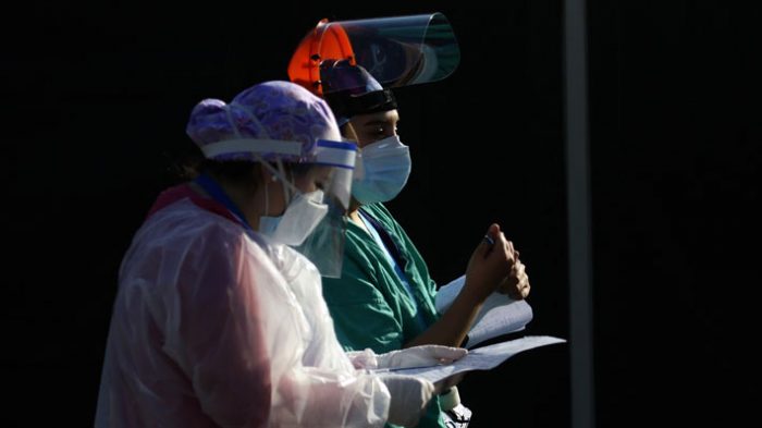 «Nuestros funcionarios de la salud no lo merecen»: Minsal rechaza agresiones a trabajadores sanitarios registrados en los últimos días