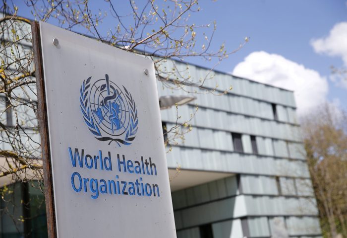 La OMS insta a países y farmacéuticas a destinar más vacunas a los países más pobres