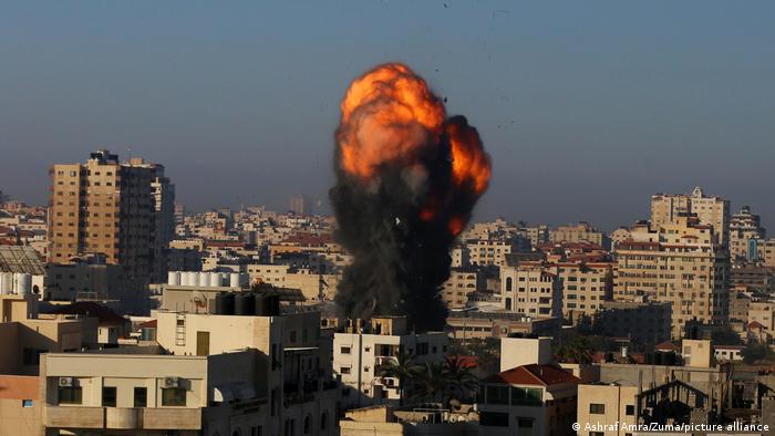 El Ejército israelí efectuó cinco bombardeos durante la noche sobre Gaza