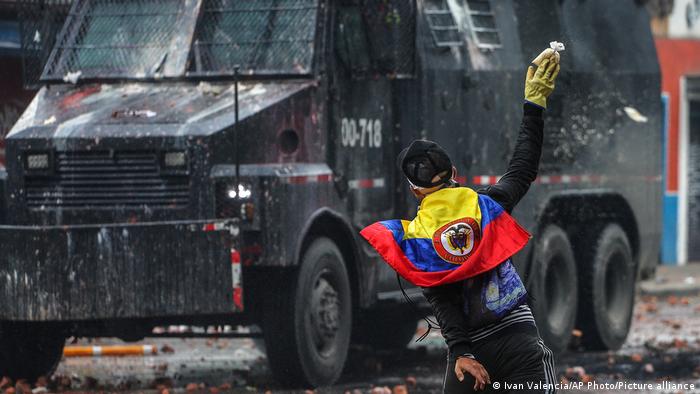 Colombia: al menos 10 muertos en jornada de protestas en Cali
