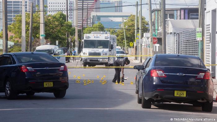 Dos muertos en un tiroteo en Miami a la salida de un concierto