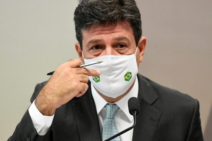Exministro de Salud afirma que Bolsonaro ignoró las alertas sobre la gravedad del covid-19