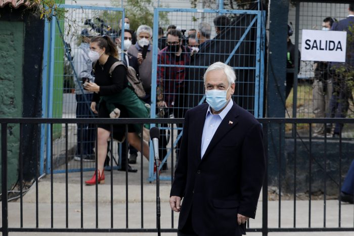 “Tengo esperanza que salga un gran número de constituyentes de Chile Vamos”: Presidente Piñera fue una de las primeras autoridades en ejercer su voto