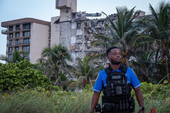 Drama en Miami: policía dice que hay al menos 99 desaparecidos tras derrumbe de edificio