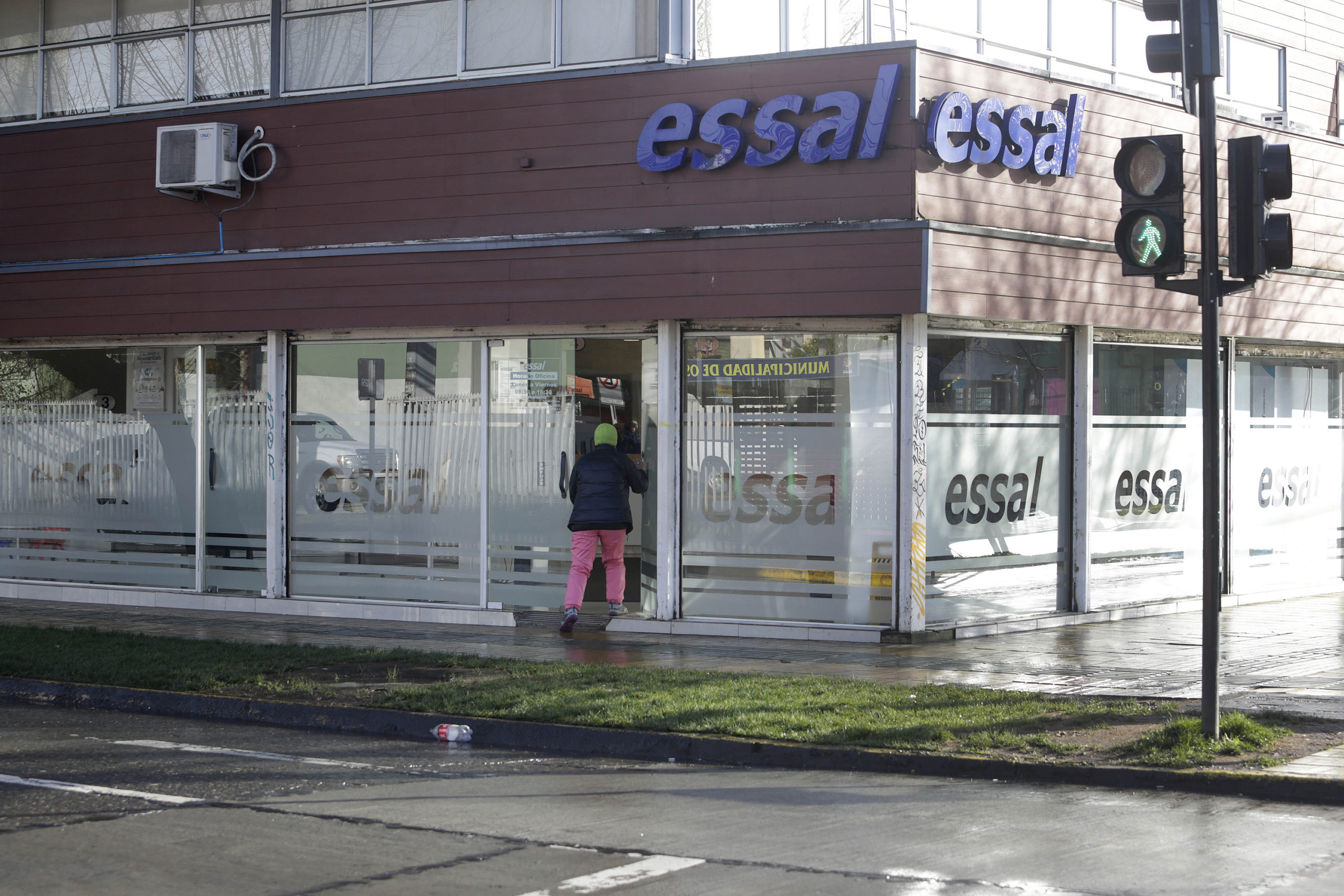 Superintendencia rechaza caducidad de concesión de Essal pero ratifica histórica multa por interrupción de suministro hídrico en Osorno