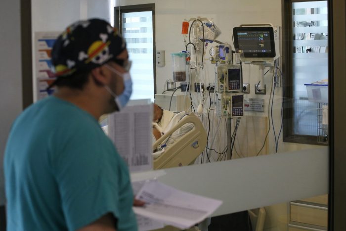 Negativo récord: pacientes de más de 60 años ingresados en UCI alcanzan su mayor número desde el inicio de la pandemia