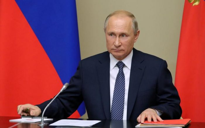 Putin descarta que Rusia esté en medio de una guerra informática contra EE.UU.
