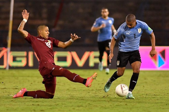 Venezuela y Uruguay empatan sin goles en un partido cerrado