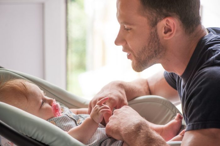 Licencia médica parental: claves para que los papás puedan obtener el beneficio