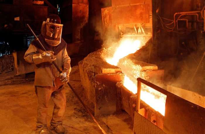 Valor de exportaciones de cobre de Chile se dispara 43% en junio