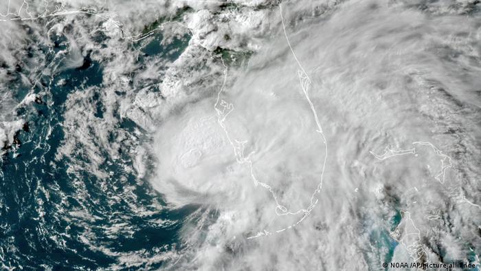 Elsa avanza hacia Florida convertido de nuevo en huracán
