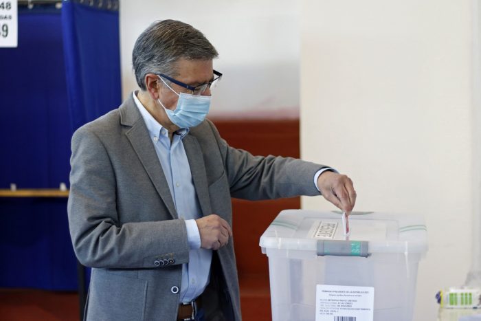 Lavín tras votar en las primarias: «Es probable que hoy día estemos eligiendo al próximo Presidente de Chile»