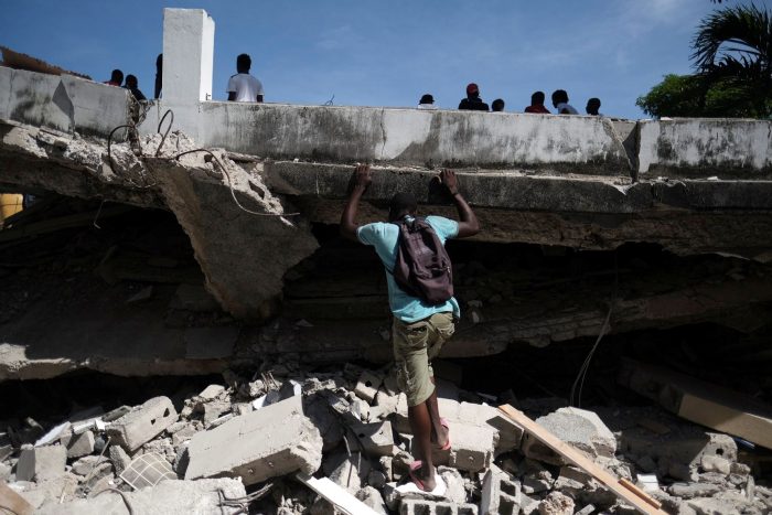 Los hospitales de Haití se saturan tras el terremoto y la tormenta tropical Grace