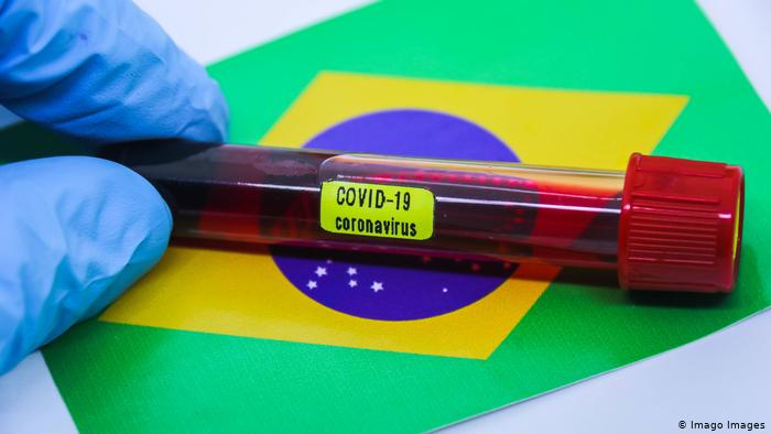 Citan a declarar en Brasil a hombre que se vacunó cinco veces contra el Covid-19: fue descubierto cuando iba por su sexta dosis