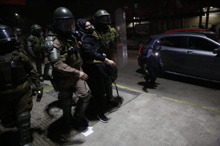 Tres carabineros condenados por brutal golpiza en Plaza Ñuñoa durante el estallido social