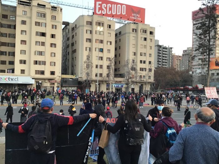 Manifestaciones en Plaza Baquedano: asistentes piden indulto para presos del estallido