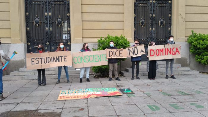 Estudiantes UC piden a rector Sánchez rechazar proyecto Dominga: “Optar por el silencio es también una forma de negacionismo”