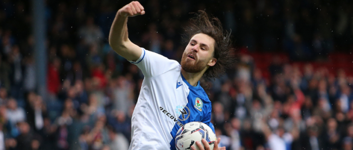 Brereton en estado de gracia: anota para el Blackburn Rovers y suma tres goles en la temporada