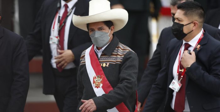 La presidencia de Pedro Castillo en Perú: ¿Moderarse para sobrevivir?