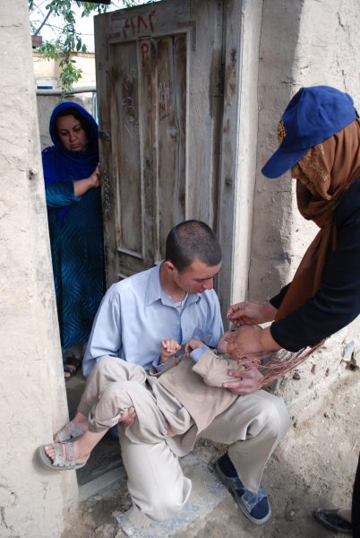 La crisis de Afganistán pone en peligro la erradicación mundial de la poliomielitis