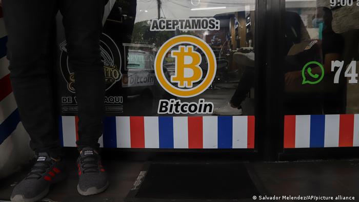 El bitcoin entró en curso como moneda legal en El Salvador