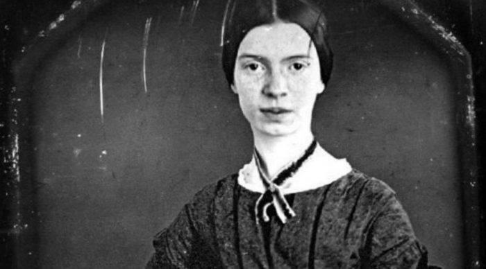 Cita de libros: “Mi Emily Dickinson” de Susan Howe,  pintura inacabada de una poeta que desafía las sombras del porvenir