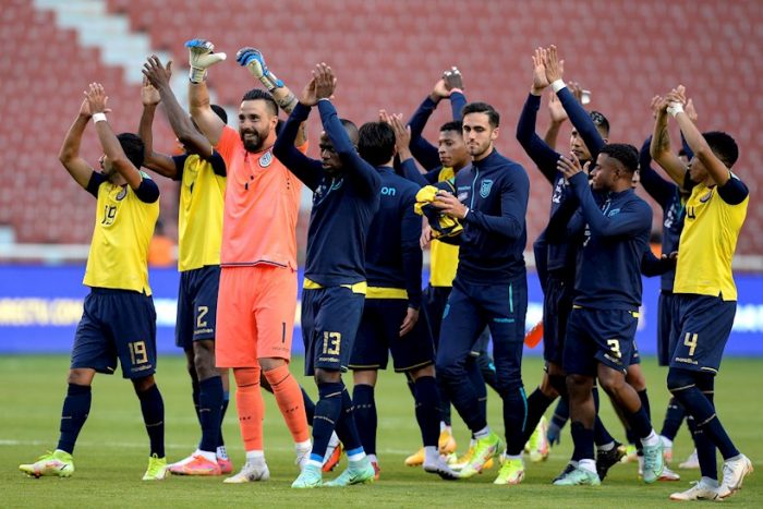 Eliminatorias: Ecuador derrota a Paraguay con dos tantos al final y es segundo en la tabla