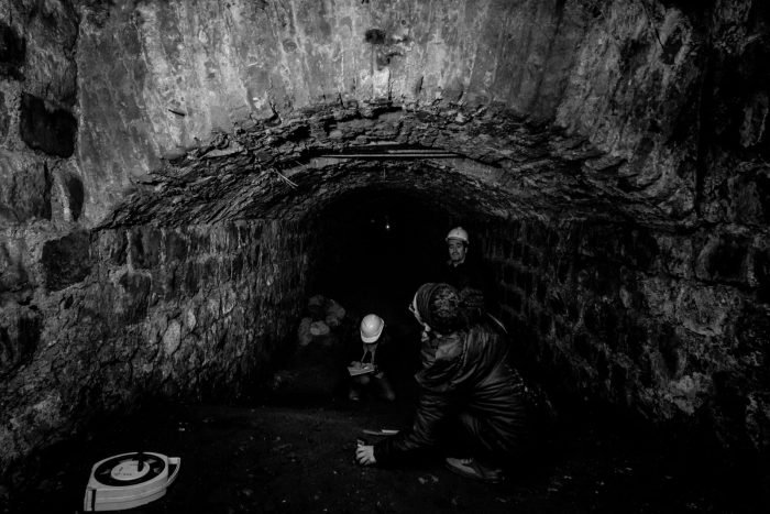 El misterioso túnel centenario de avenida La Paz y la necesidad de abrir los recursos para investigar la historia subterránea de Santiago