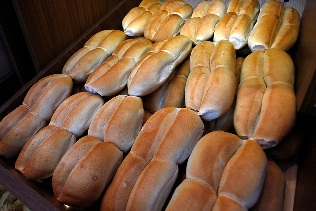 Precio del pan al alza: advierten que el kilo podría superar los $1.700 pesos