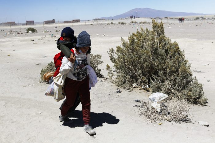 Organizaciones de mujeres en Iquique asisten la crisis migratoria: “Es injusto, pero ¿quién más lo iba a hacer?”