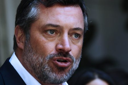 "Un mal gobierno": Sichel compara posible gobierno de Partido Republicano con el del Frente Amplio