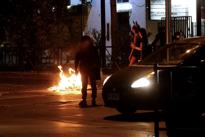 Cámara de Comercio de Santiago salió a condenar los hechos de violencia ocurridos tras las manifestaciones realizadas en el segundo aniversario del estallido social