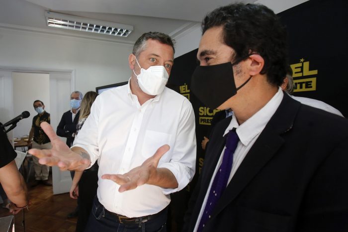 Sigue la teleserie en la derecha: tras dejar a partidos en libertad de acción, Sichel evade autocrítica y mantiene ofensiva contra Kast