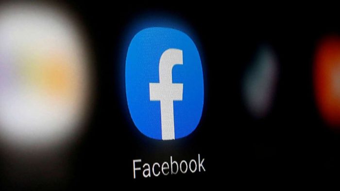 Facebook cierra a la baja tras masiva caída de sus redes: acciones retroceden un 4,89%
