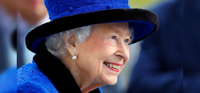 Por qué la reina Isabel II rechazó el premio a «Anciana del año»