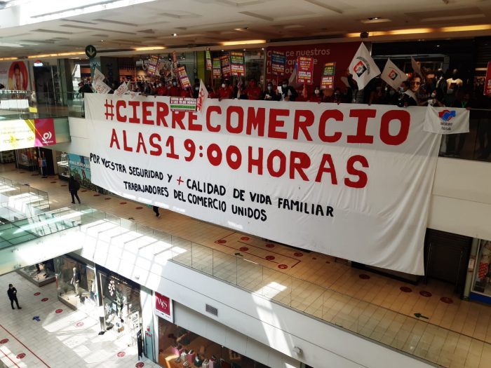 Trabajadores del comercio buscan respaldo de municipios para cerrar a las 19:00 horas