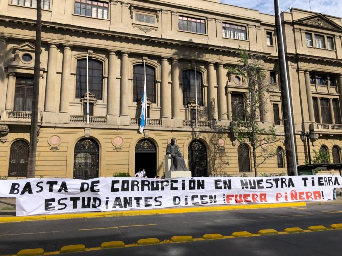 Confech vuelve a las calles: estudiantes convocan marcha en rechazo al Presidente para este viernes y exigen cierre de Dominga