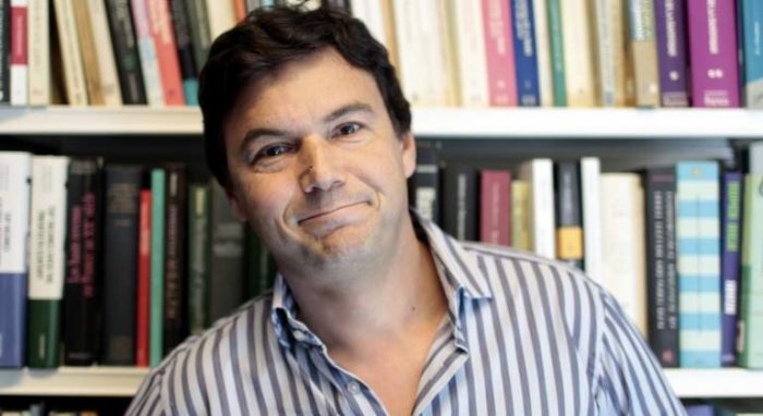 Economista francés Thomas Piketty insta a la Convención crear una Constitución que vele por «erradicar la desigualdad»
