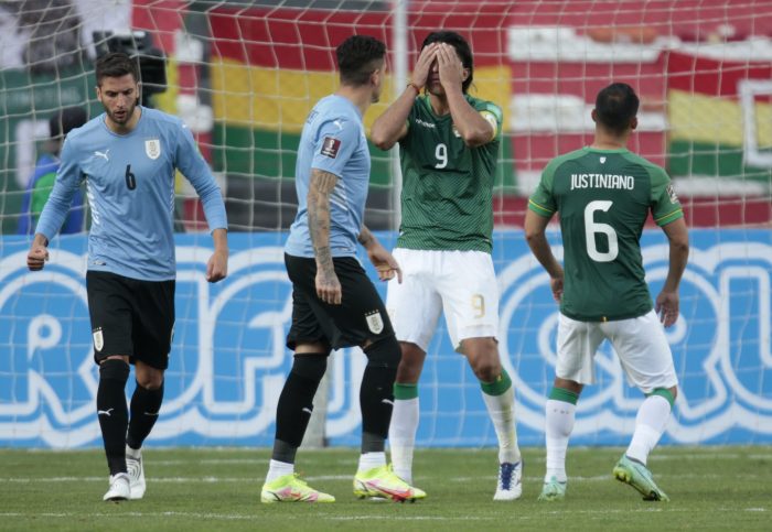 Bolivia golea y pone en aprietos a Uruguay en eliminatoria sudamericana