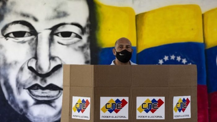 Regionales en Venezuela: la abstención marca unas elecciones que evidencian la crisis de la oposición y confirman el poder del chavismo