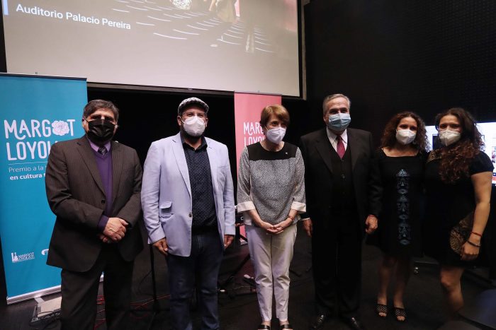 Ministra de las Culturas anuncia a los ganadores del Premio Margot Loyola 2021