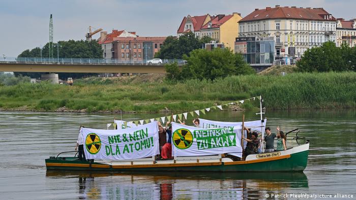 Alemania desconecta tres de sus seis plantas nucleares