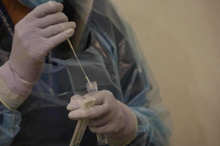 Informe ICOVID: especialistas insisten en mantener autocuidado y vacunación para demorar avance de la variante Ómicron en el país