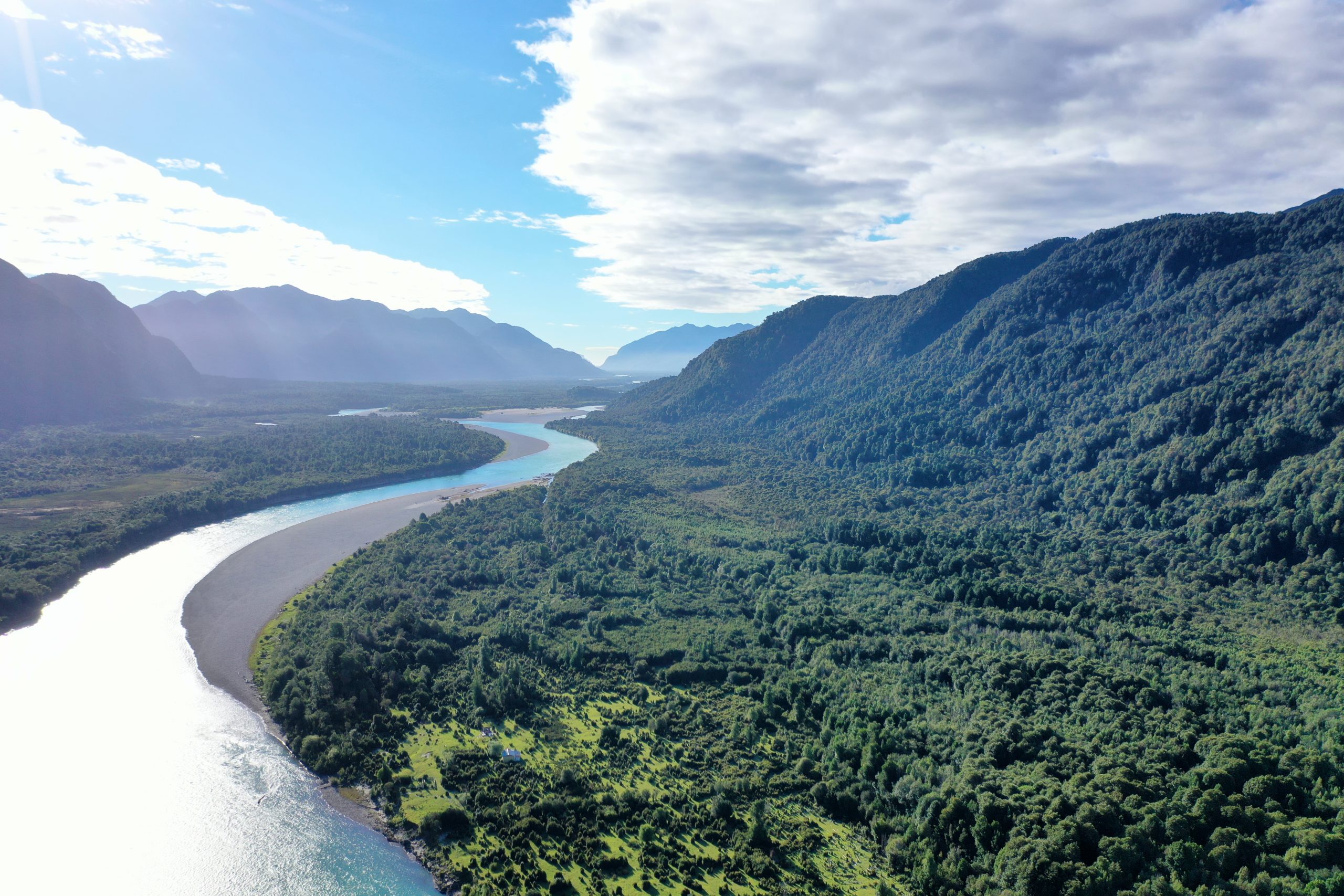 Calentamiento global, sequía e incendios: conoce los elementos esenciales para preservar la Patagonia chilena