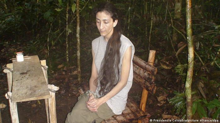 FARC condenadas a pagar millones por secuestro de Ingrid Betancourt